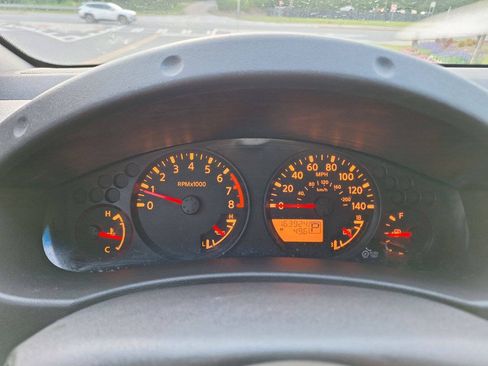 Used 2014 Nissan Frontier SV RWD image 16