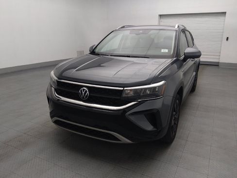 Used 2023 Volkswagen Taos SE w/ Black Wheel Package FWD image 15