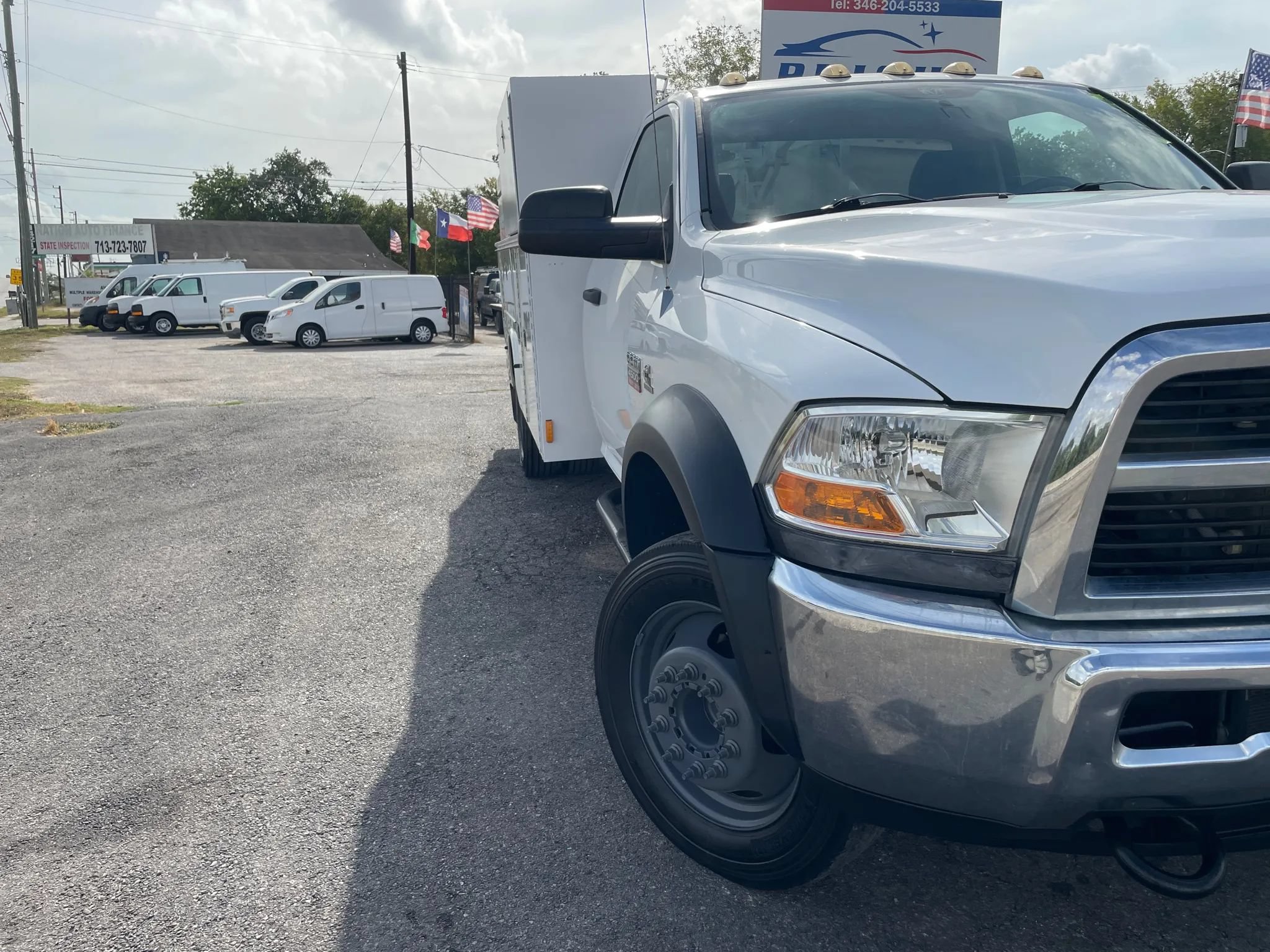 Used 2011 RAM 4500 2WD Regular Cab w/ ST Decor Group image 2