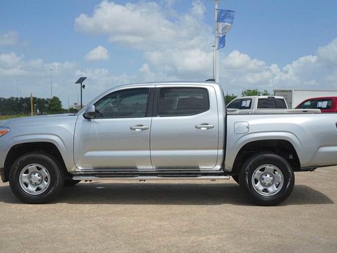 Used 2022 Toyota Tacoma SR w/ SR Convenience Package RWD image 3
