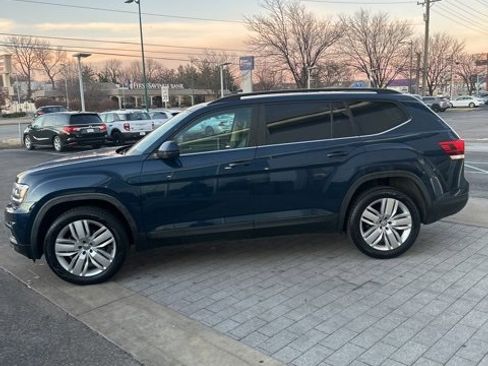 Used 2020 Volkswagen Atlas SE w/ Panoramic Sunroof Package image 11