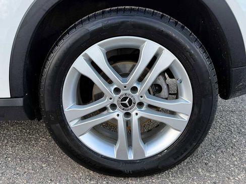 Used 2018 Mercedes-Benz GLA 250 4MATIC image 29