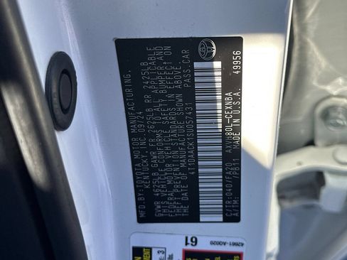 Used 2025 Toyota Camry LE FWD image 28