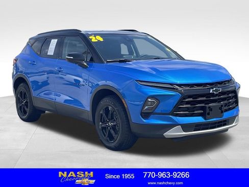 Used 2024 Chevrolet Blazer LT w/ Sound & Technology Package FWD image 1