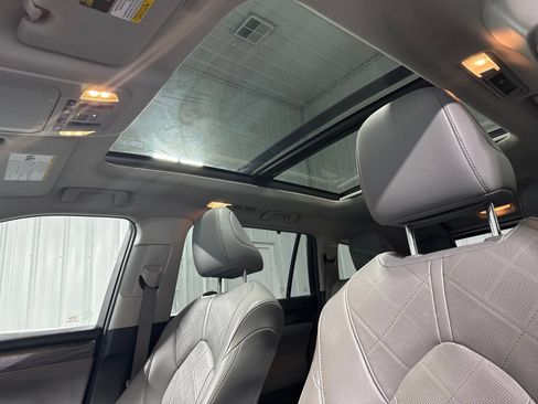 Used 2020 Toyota Highlander Platinum AWD/4WD image 26