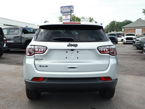 New 2026 Jeep Compass Latitude AWD/4WD image 7