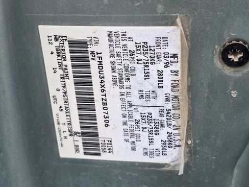 Used 1996 Ford Explorer Limited image 16