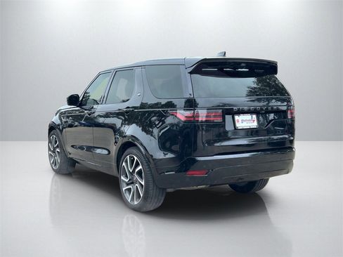Used 2024 Land Rover Discovery Dynamic SE image 7