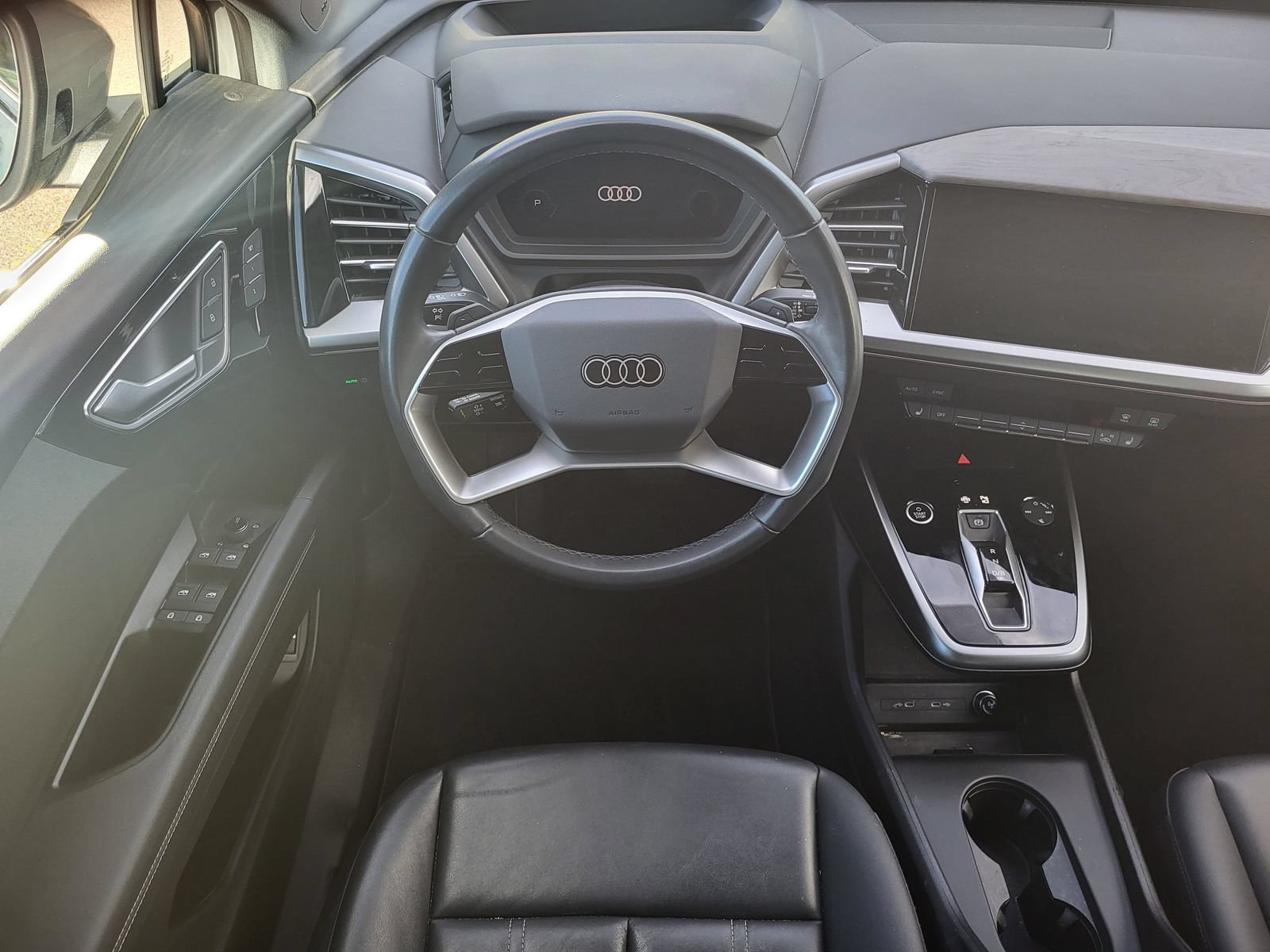 Used 2023 Audi Q4 e-tron Prestige w/ Black Optic Package AWD/4WD image 26
