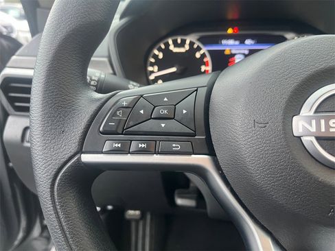 Used 2024 Nissan Altima 2.5 SV image 22