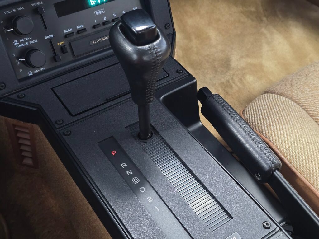 Used 1988 Chevrolet Camaro IROC-Z RWD image 62