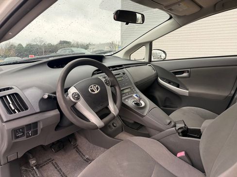 Used 2011 Toyota Prius Two image 11
