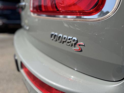 Used 2017 MINI Cooper Clubman S image 6