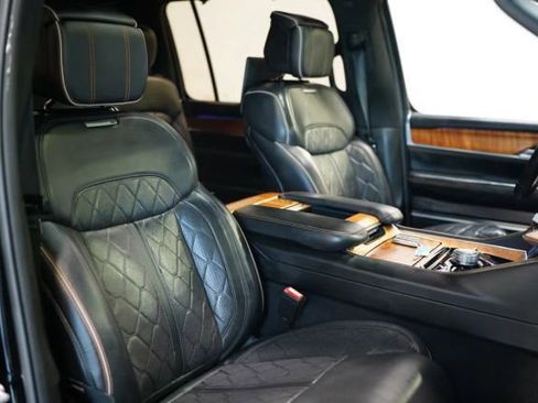 Used 2022 Jeep Grand Wagoneer Series III w/ Rear Seat Video Group 1 AWD/4WD image 54