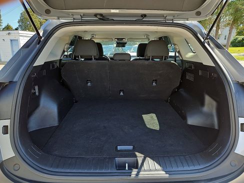 Used 2023 Kia Sportage LX image 28