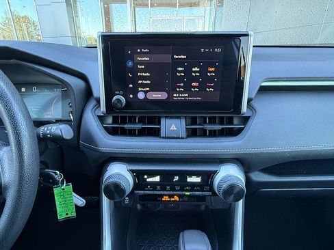 Used 2023 Toyota RAV4 LE image 26