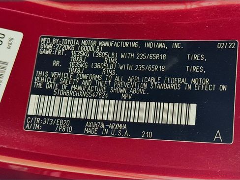 Used 2022 Toyota Highlander XLE image 29