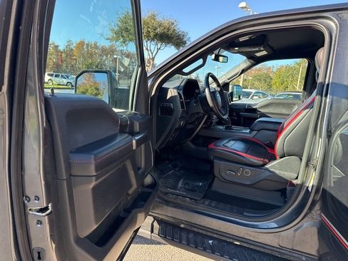 Used 2018 Ford F150 Lariat image 12