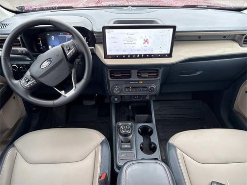 Certified 2025 Ford Maverick Lariat w/ 4K Tow Package image 16