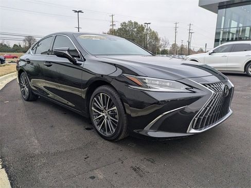 Used 2023 Lexus ES 300h w/ Premium Package image 7