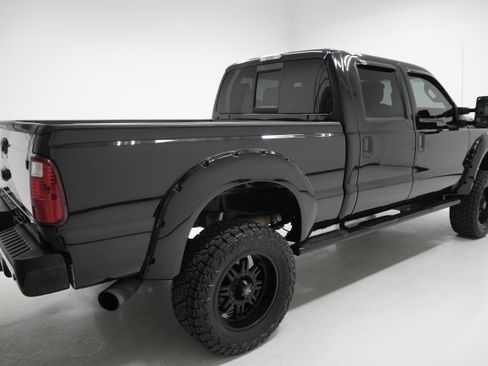 Used 2015 Ford F250 Lariat w/ Lariat Ultimate Package image 3