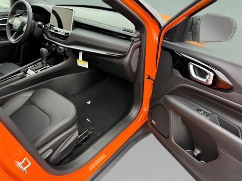 New 2026 Jeep Compass Trailhawk w/ Sun, Sound & Navigation Group image 14