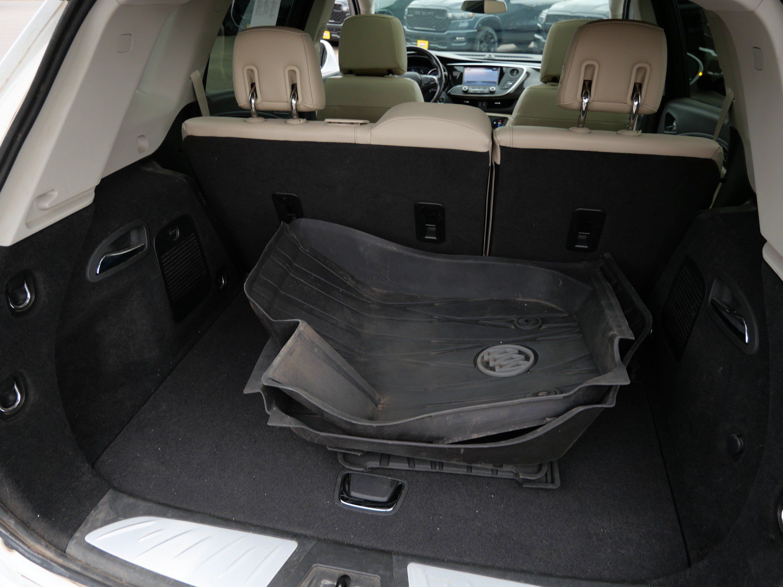 Used 2020 Buick Envision Essence AWD/4WD image 18