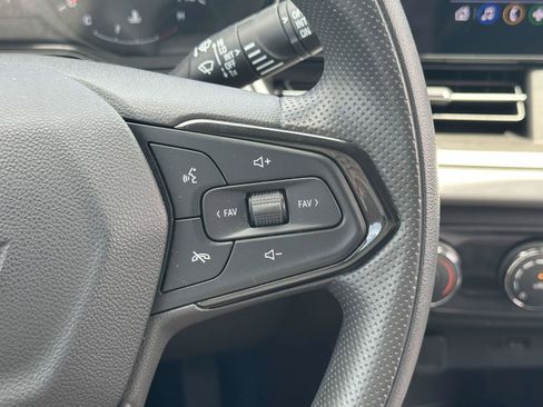 Certified 2024 Chevrolet Trax LS FWD image 21