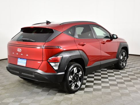 Used 2024 Hyundai Kona SEL AWD/4WD image 6