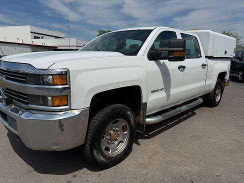 Used 2015 Chevrolet Silverado 2500 W/T AWD/4WD image 9