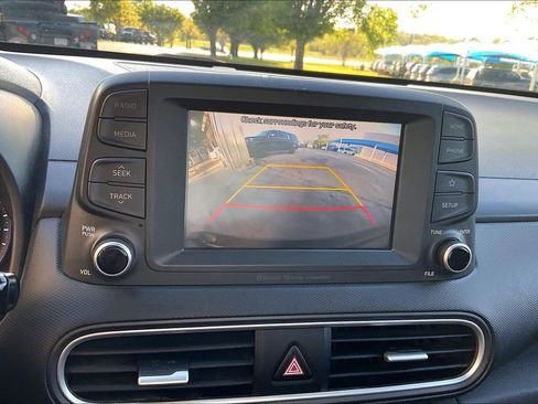 Used 2019 Hyundai Kona SEL image 21