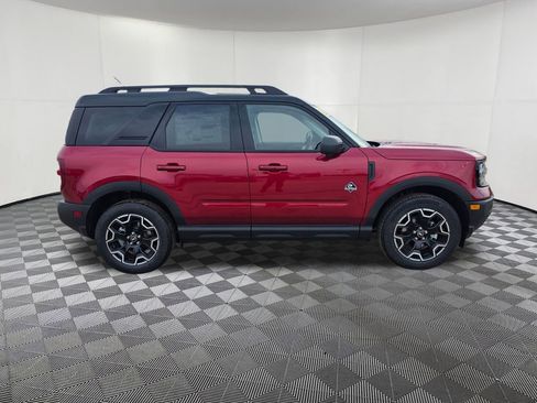 New 2025 Ford Bronco Sport Outer Banks w/ Outer Banks Tech Package+ AWD/4WD image 8