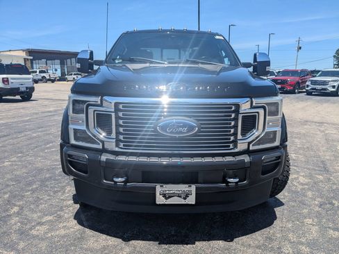 Used 2022 Ford F450 Platinum w/ FX4 Off-Road Package AWD/4WD image 3