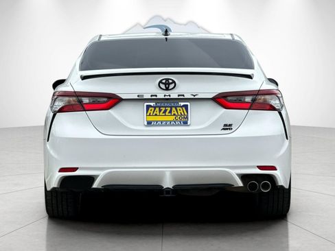 Used 2023 Toyota Camry SE image 4