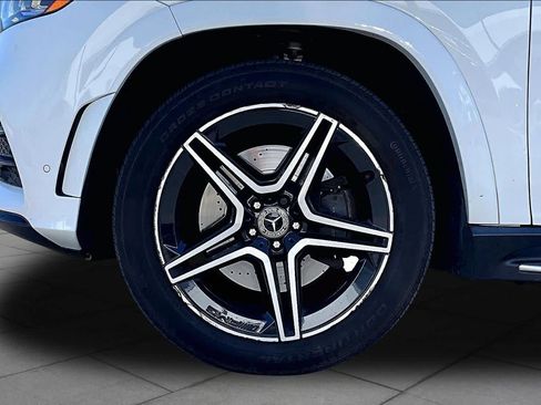 Used 2022 Mercedes-Benz GLS 450 4MATIC image 10