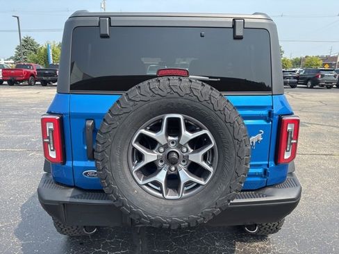 Used 2024 Ford Bronco Badlands image 6