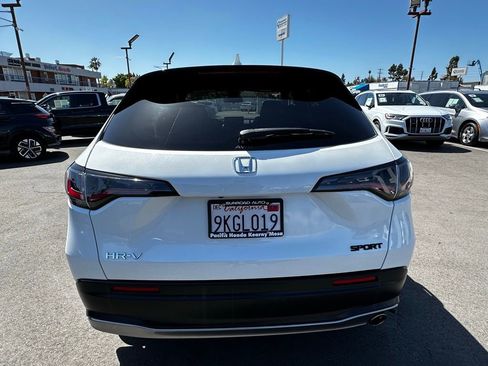 Used 2024 Honda HR-V Sport image 4