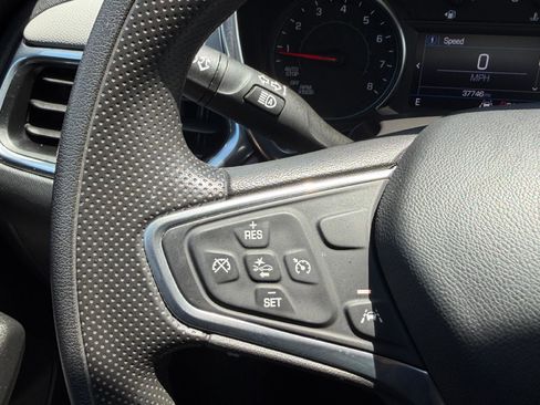 Used 2023 Chevrolet Equinox LS w/ LS Convenience Package FWD image 12