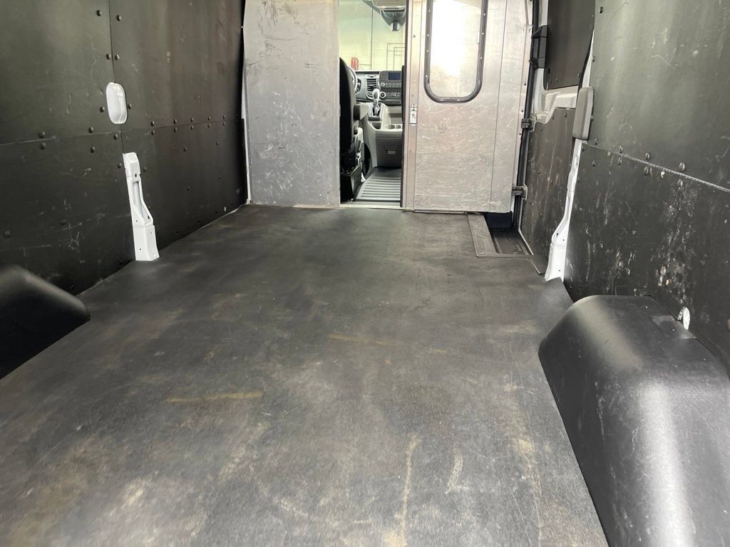 Used 2024 Ford Transit 250 148 Medium Roof Extended AWD w/ Load Area Protection Package image 20
