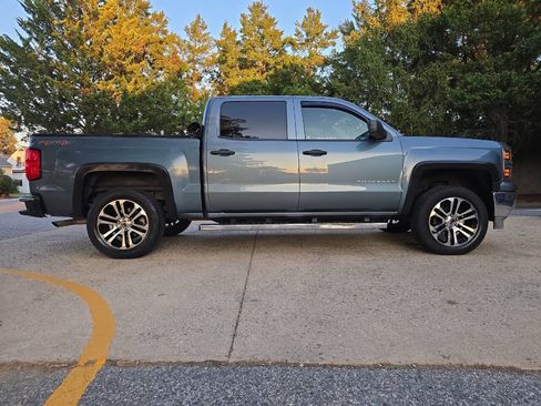 Used 2014 Chevrolet Silverado 1500 LT image 2