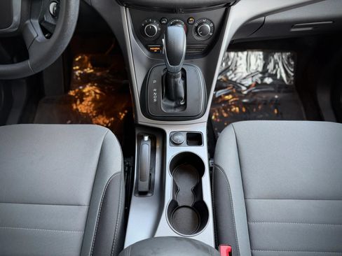 Used 2016 Ford Escape SE FWD image 14