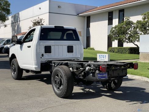 New 2025 RAM 3500 Tradesman image 4