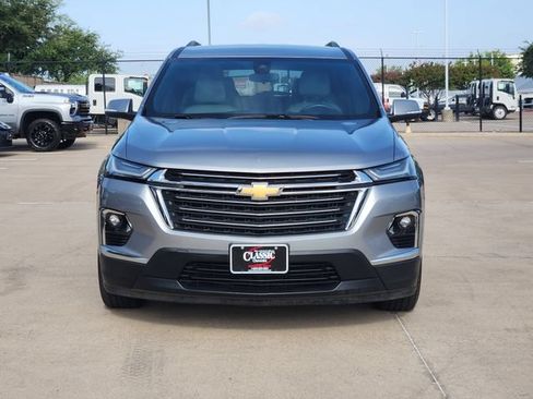 Used 2023 Chevrolet Traverse LT FWD image 10