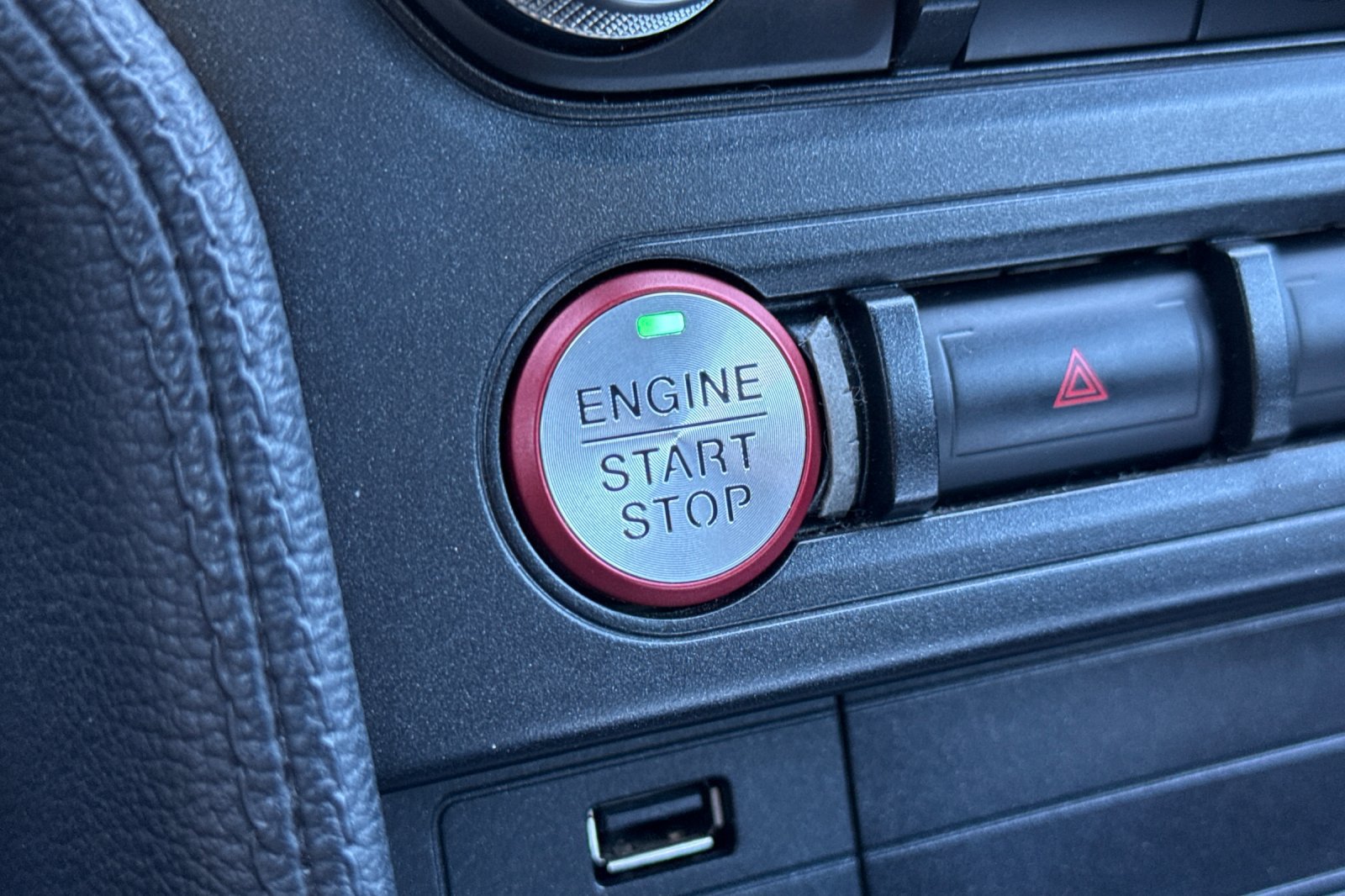 Used 2018 Ford Mustang Coupe RWD image 22