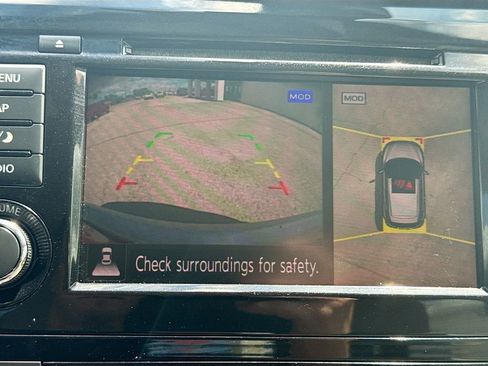 Used 2019 Nissan Rogue Sport SL w/ Premium Package FWD image 17