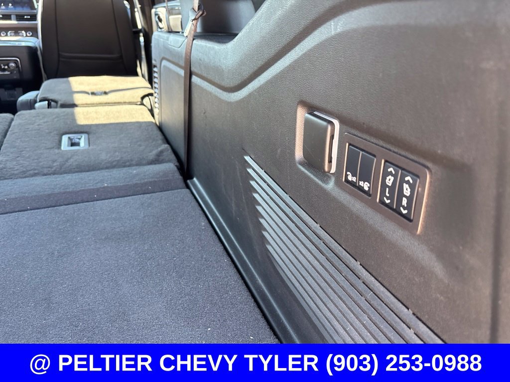 Used 2024 Chevrolet Suburban RST w/ Luxury Package AWD/4WD image 26