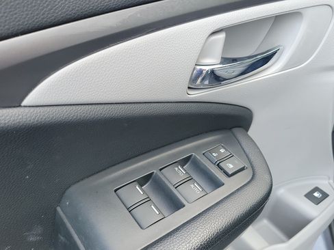 Used 2021 Honda Pilot EX image 23