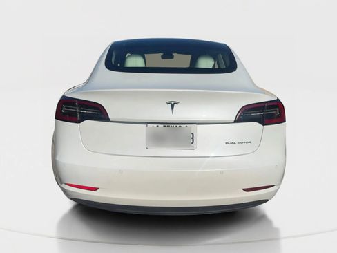 Used 2022 Tesla Model 3 Long Range image 3