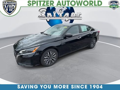 Used 2024 Nissan Altima 2.5 SV FWD image 4