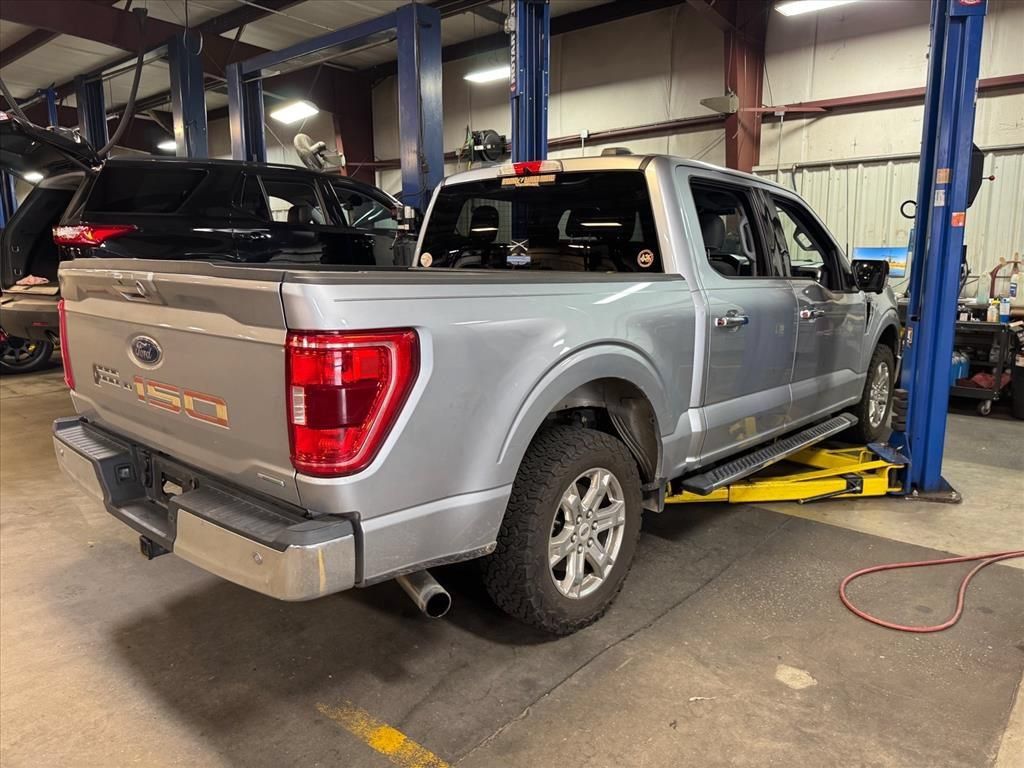 Used 2021 Ford F150 XLT w/ Equipment Group 302A High RWD image 2